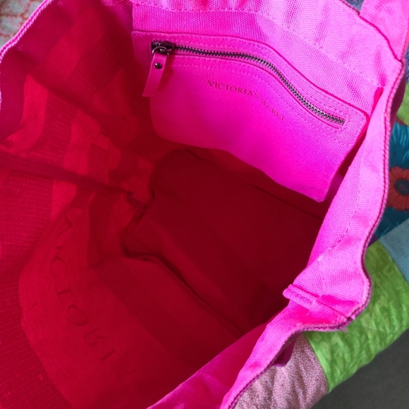 Large Victoria's Secret Tote Bag - Picture 7 of 9
